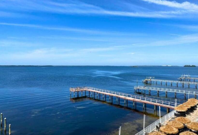 בית מלון כפרי Beso Del Sol Resort