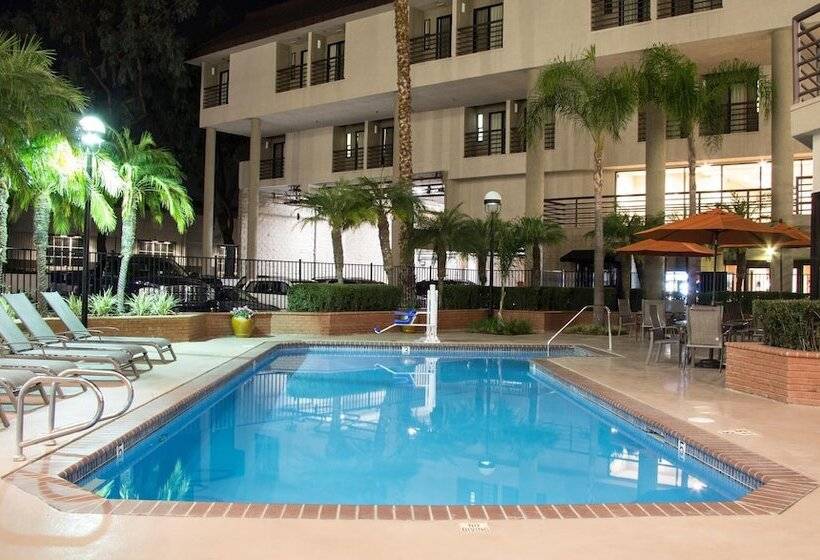 فندق Best Western Plus Irvine Spectrum