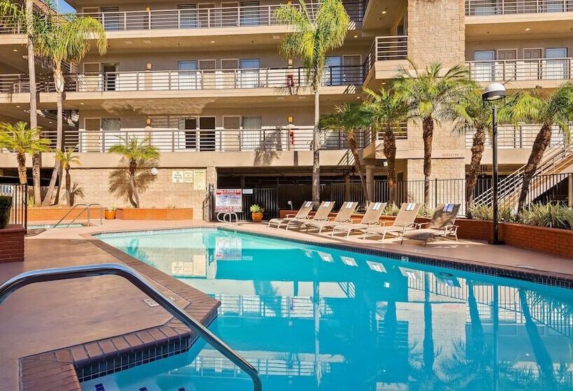 فندق Best Western Plus Irvine Spectrum