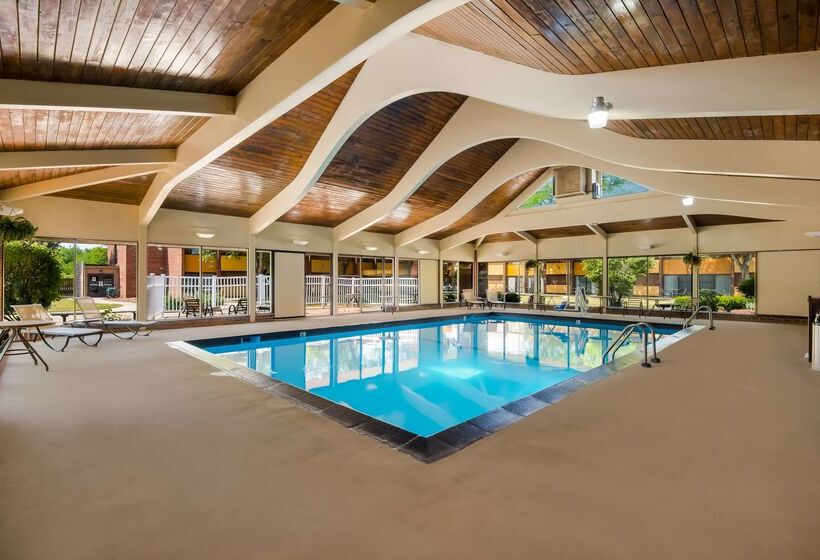 فندق Best Western Prairie Inn & Conference Center