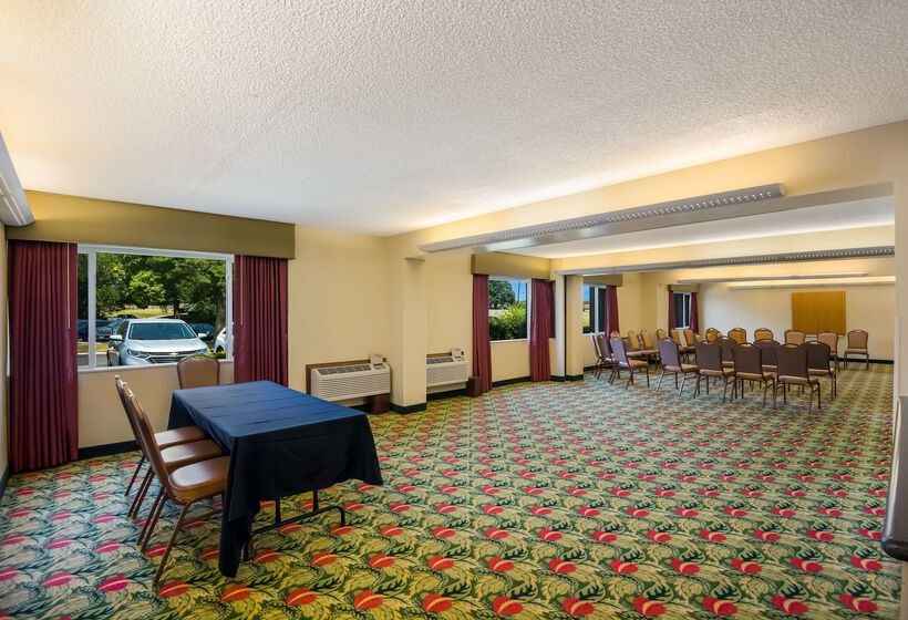 فندق Best Western Prairie Inn & Conference Center