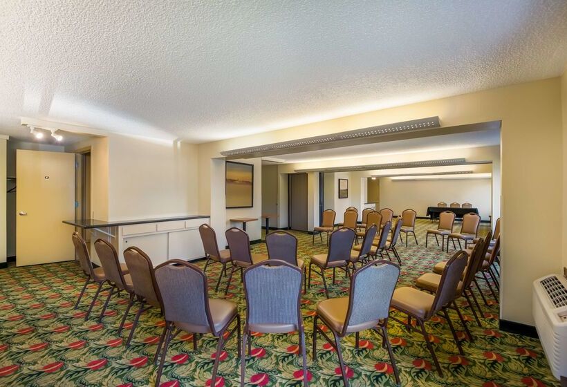 فندق Best Western Prairie Inn & Conference Center