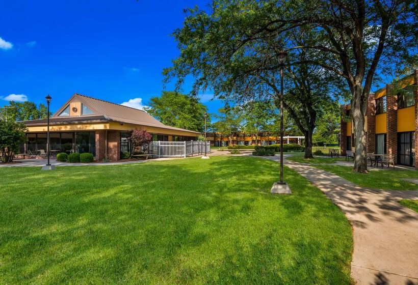 فندق Best Western Prairie Inn & Conference Center