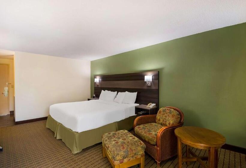 فندق Best Western Prairie Inn & Conference Center