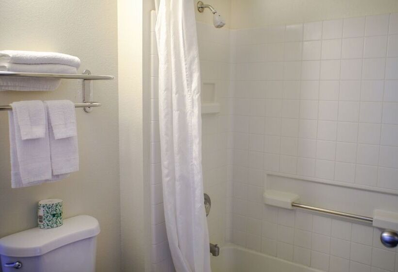 فندق Budget Inn And Suites Stockton Yosemite