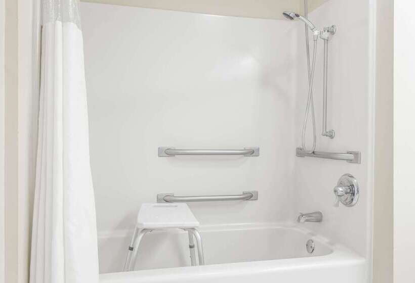 فندق Days Inn By Wyndham Americus