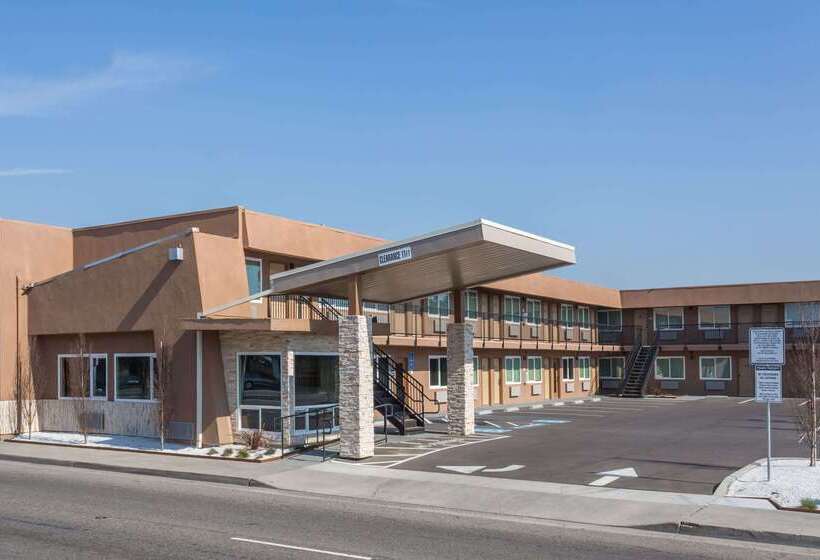 هتل Days Inn By Wyndham Yosemite Area