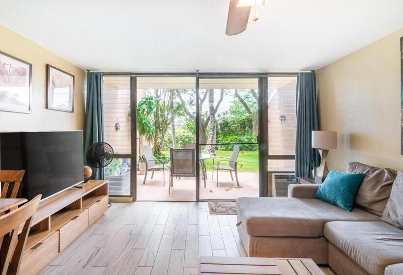 Отель Deluxe Kihei Kai Nani Maui Beach Condos