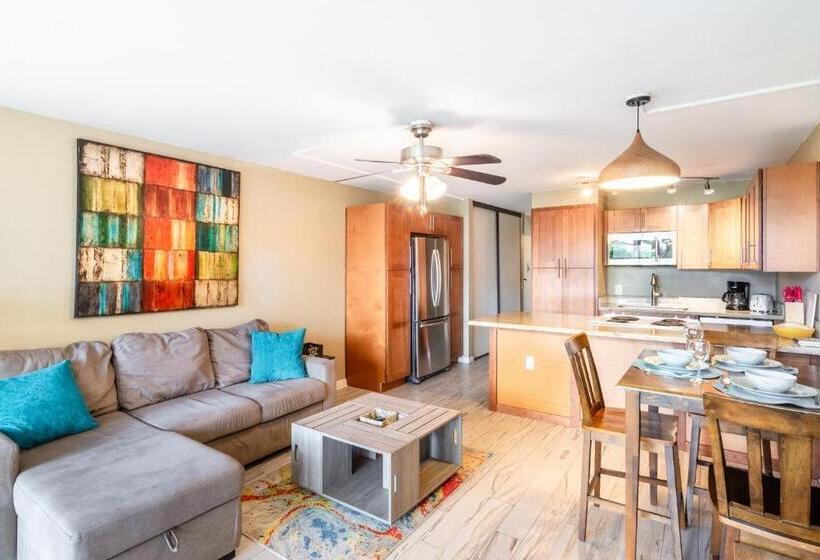 Отель Deluxe Kihei Kai Nani Maui Beach Condos