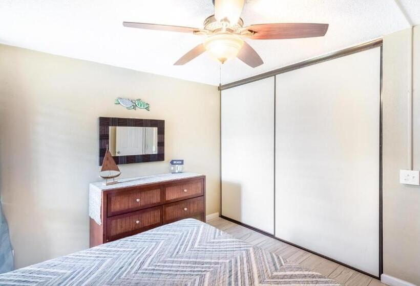 Отель Deluxe Kihei Kai Nani Maui Beach Condos