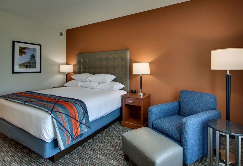 בית מלון כפרי Drury Inn & Suites Lafayette, IN