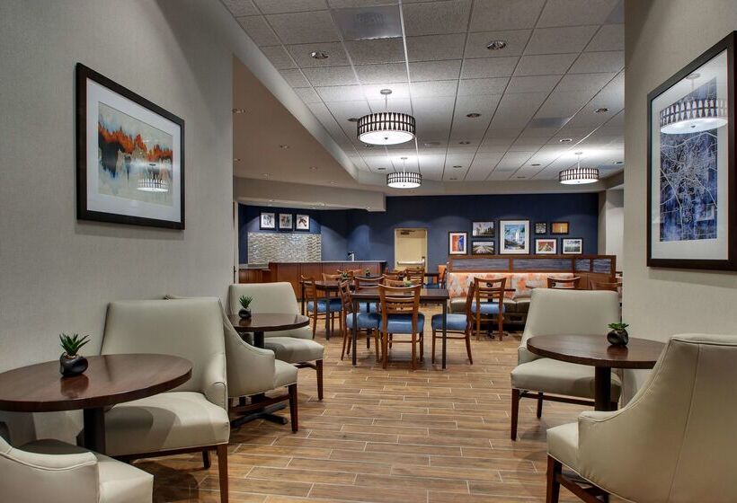 בית מלון כפרי Drury Inn & Suites Lafayette, IN