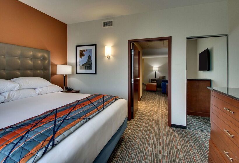 בית מלון כפרי Drury Inn & Suites Lafayette, IN