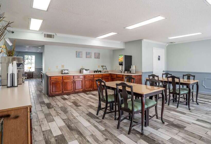 فندق Econo Lodge