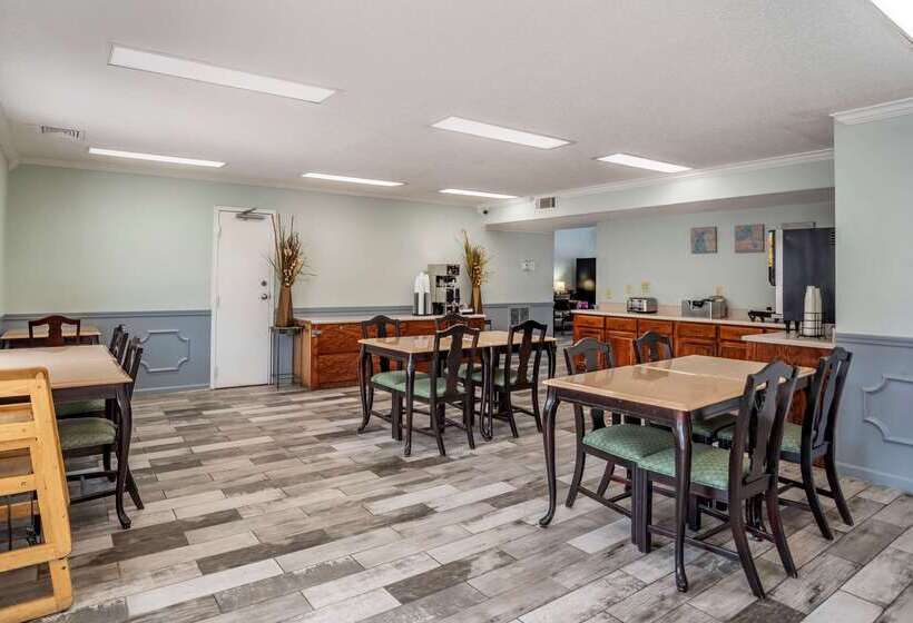 فندق Econo Lodge