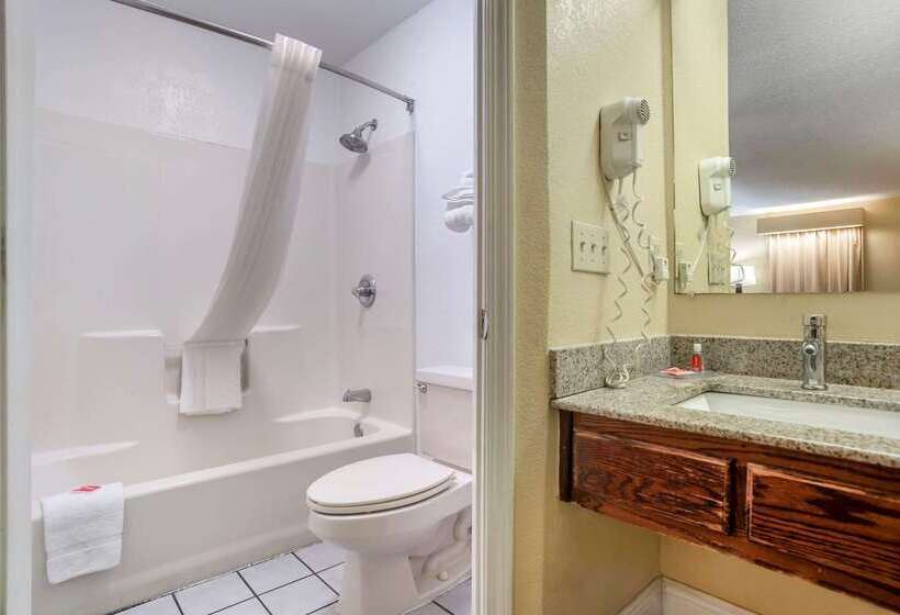 فندق Econo Lodge