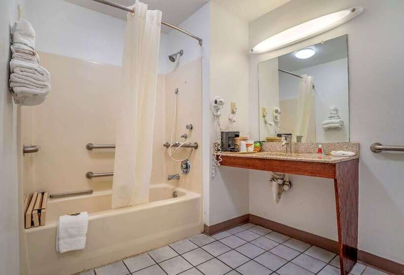 فندق Econo Lodge