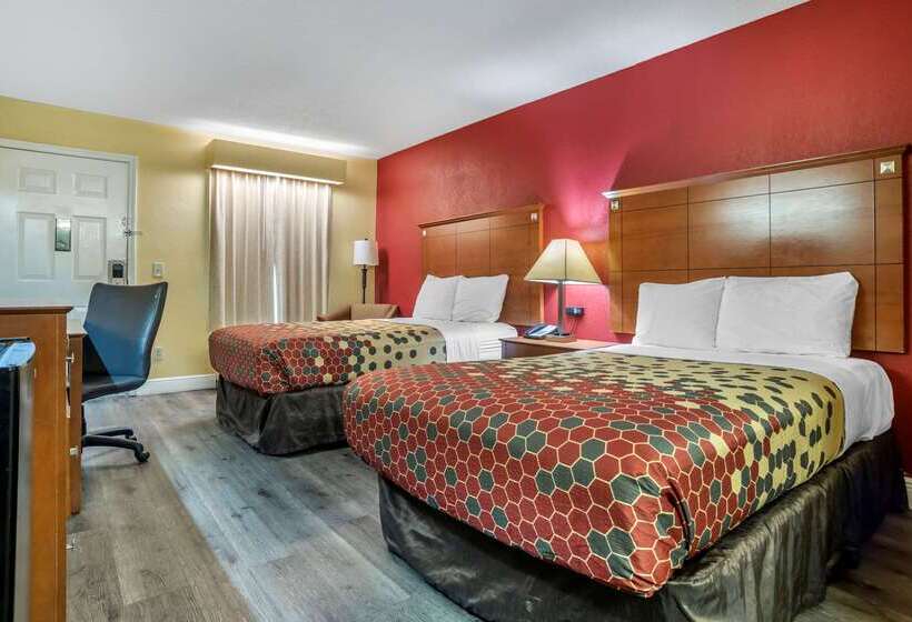فندق Econo Lodge