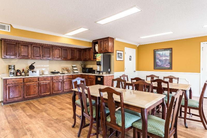 فندق Econo Lodge