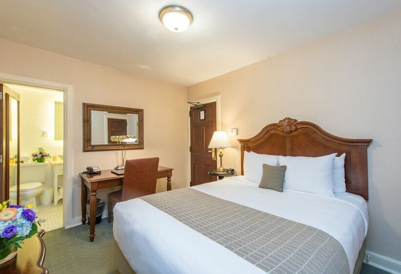 호텔 The Exeter Inn