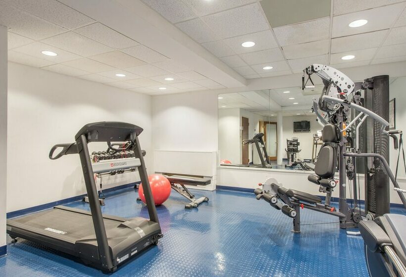 호텔 The Exeter Inn