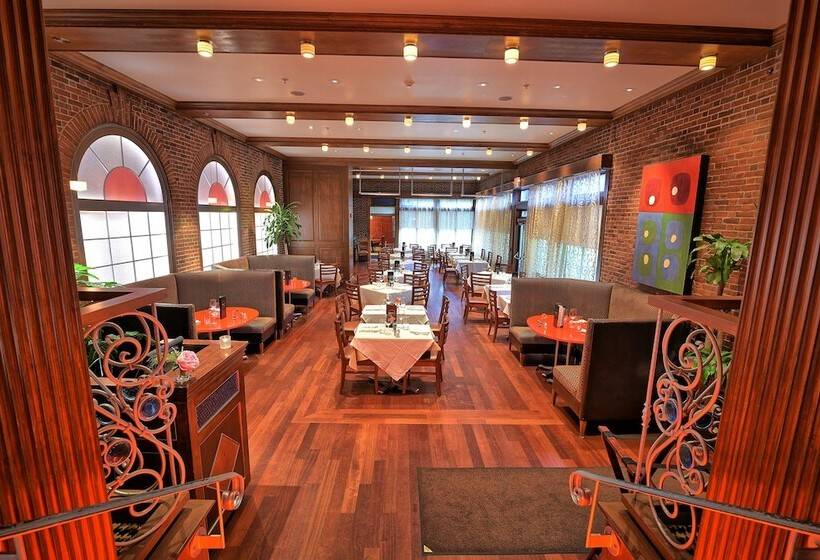 호텔 The Exeter Inn