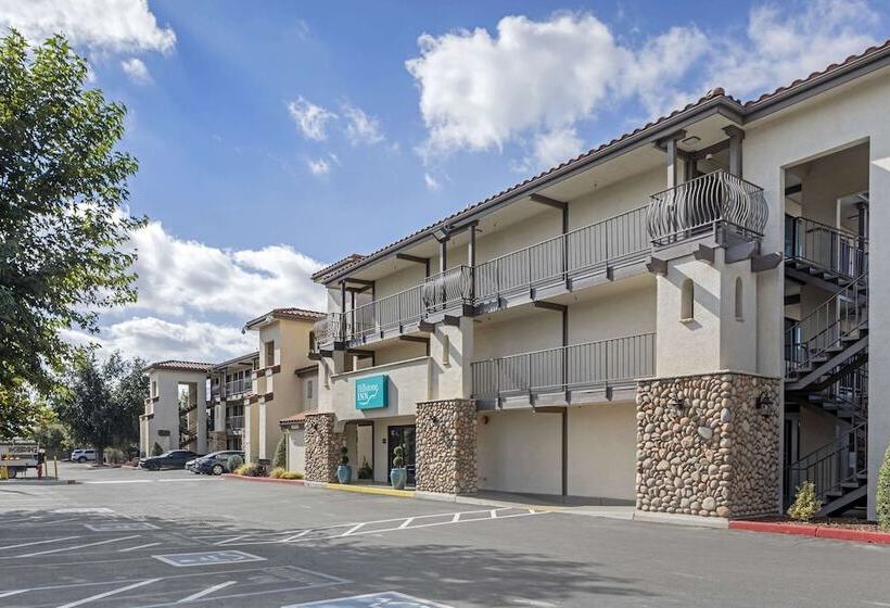 Hillstone Inn Tulare, Ascend Hotel Collection