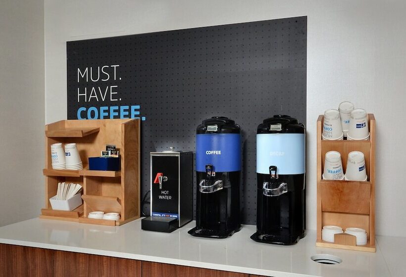 فندق Holiday Inn Express Lynchburg, An Ihg