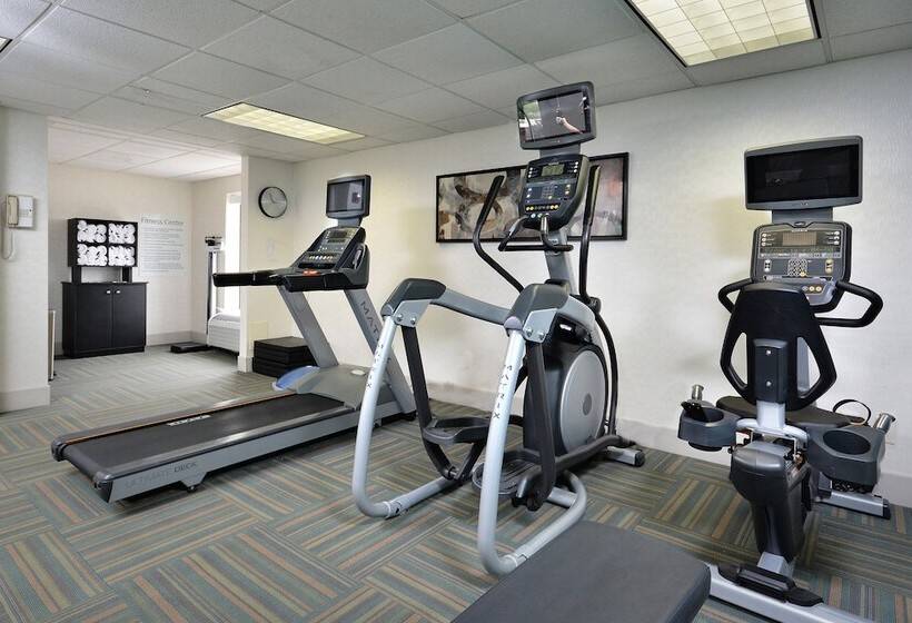 فندق Holiday Inn Express Lynchburg, An Ihg