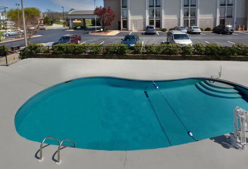 فندق Holiday Inn Express Lynchburg, An Ihg