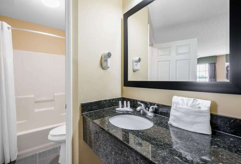 酒店 Howard Johnson By Wyndham Dalton