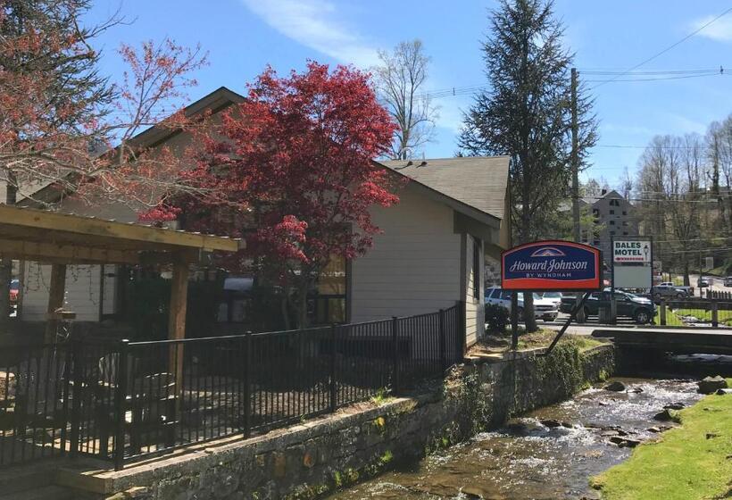 فندق Howard Johnson By Wyndham Downtown Gatlinburg