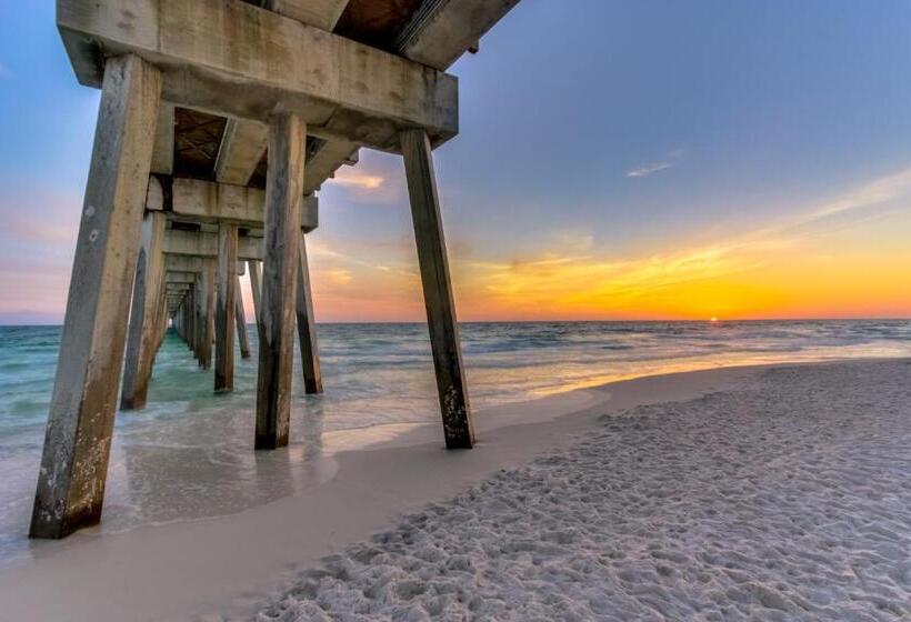 Отель Inn At St Thomas Square