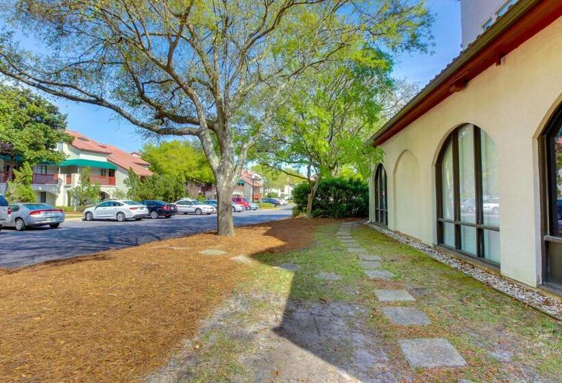 Отель Inn At St Thomas Square