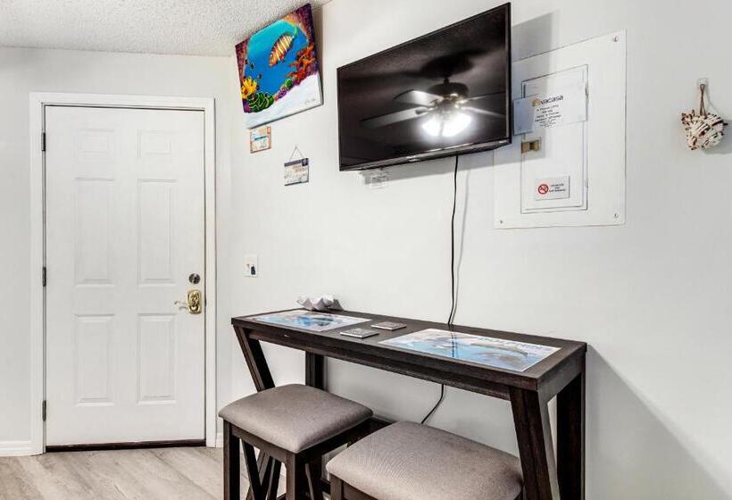 Отель Inn At St Thomas Square