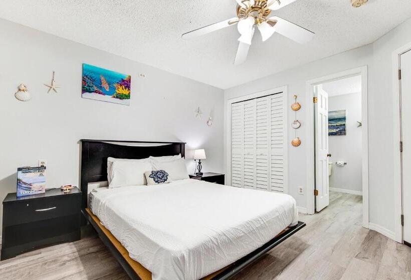 Отель Inn At St Thomas Square