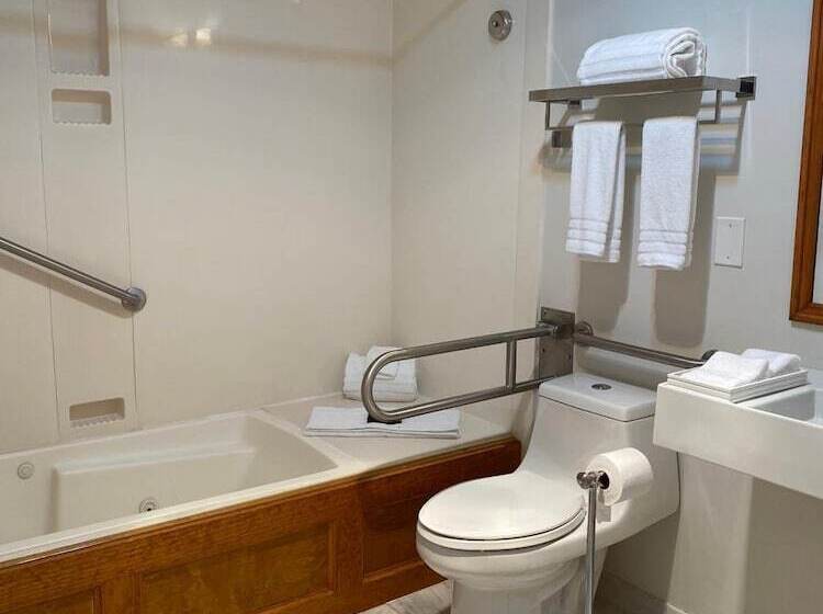 ホテル Inn On Summerhill