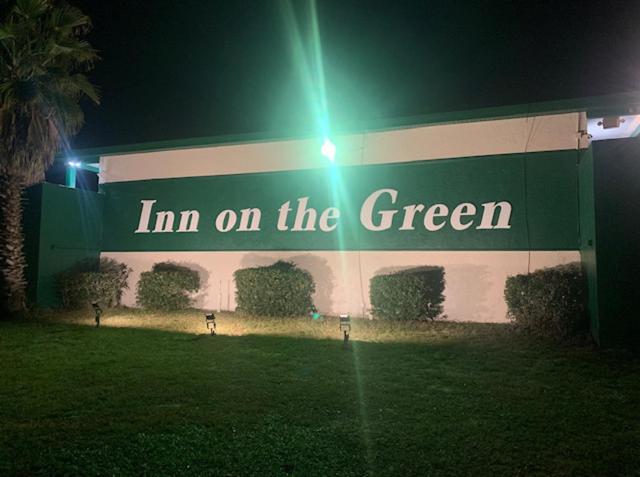 فندق Inn On The Green Florida