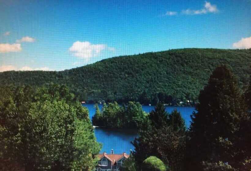 בית מלון כפרי Inn On The Hill