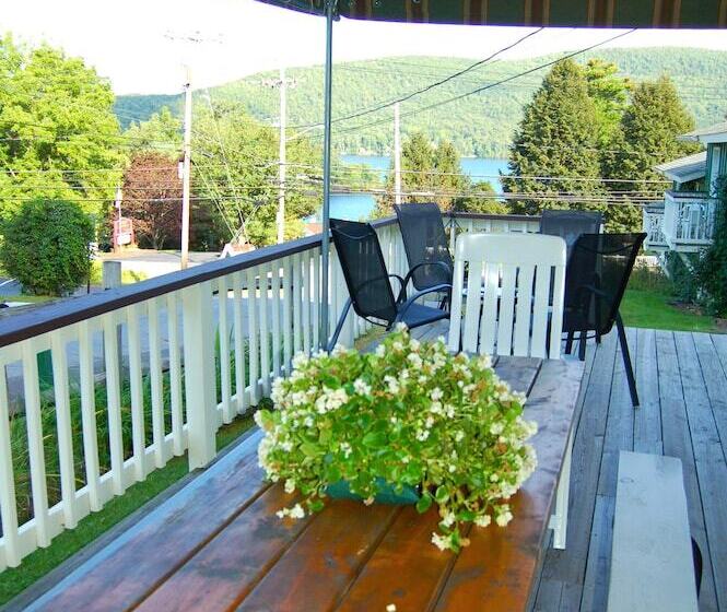 Отель Inn On The Hill