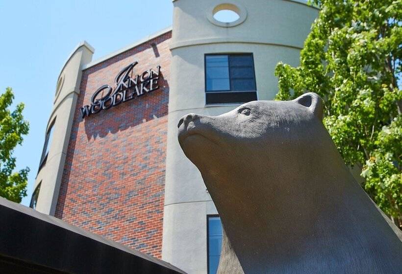 فندق Inn On Woodlake