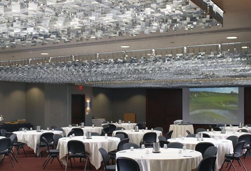 فندق Inn On Woodlake