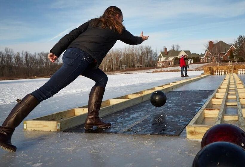 فندق Inn On Woodlake