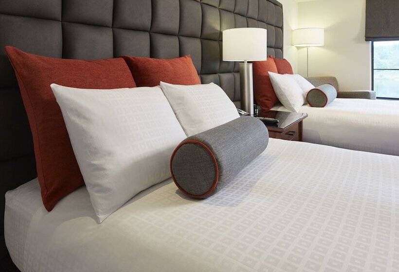 فندق Inn On Woodlake