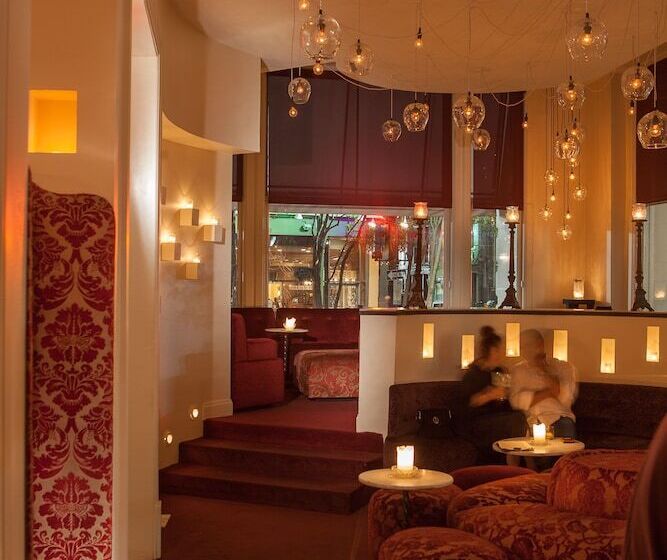 هتل International House