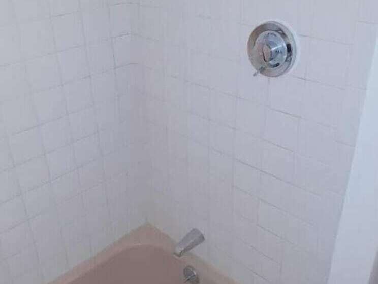 酒店 Iron Horse Inn