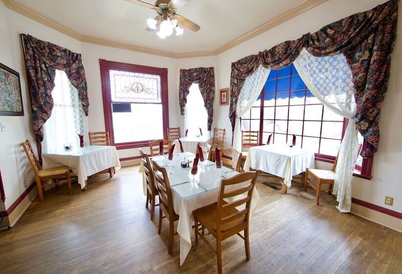 ホテル Irwin Street Inn