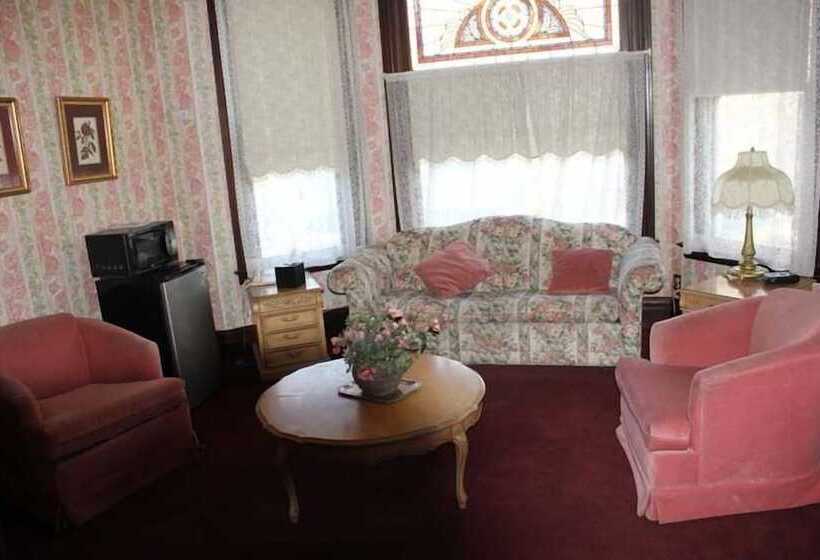 فندق Irwin Street Inn