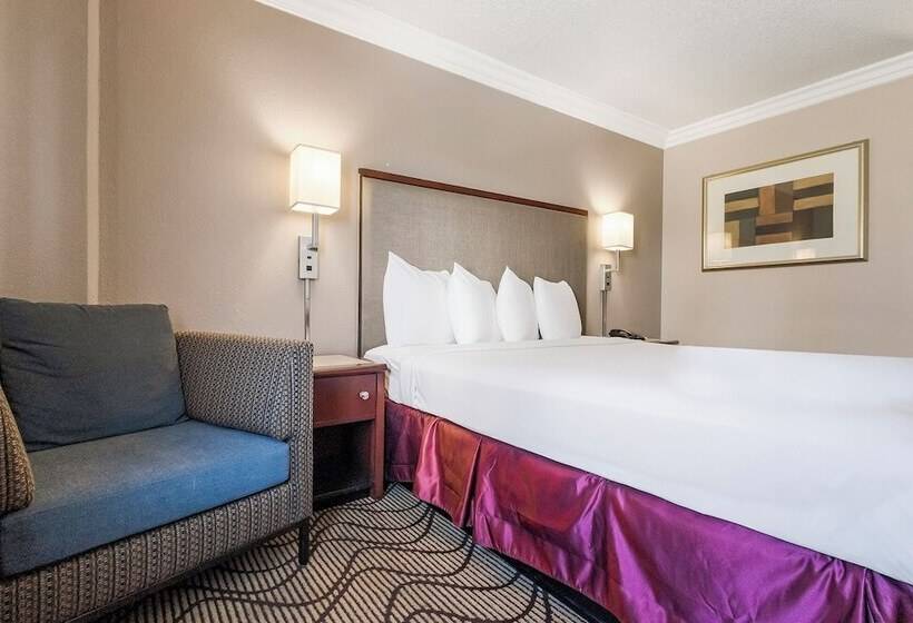 فندق Jack London Inn