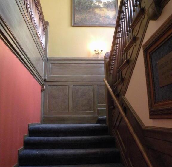 בית מלון כפרי Jackson Court